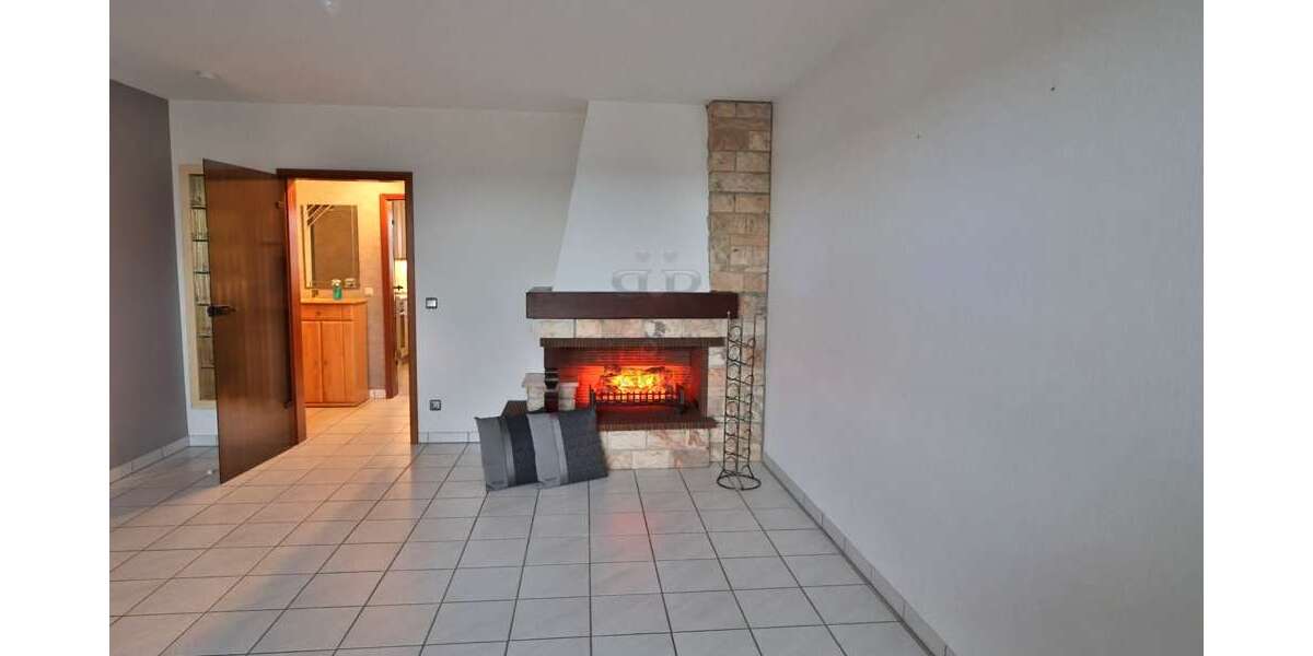 Etagenwohnung Duisburg Rheinhausen - 3 Zimmer, 80 m&sup2;, 680&euro; | Angebot:25056404