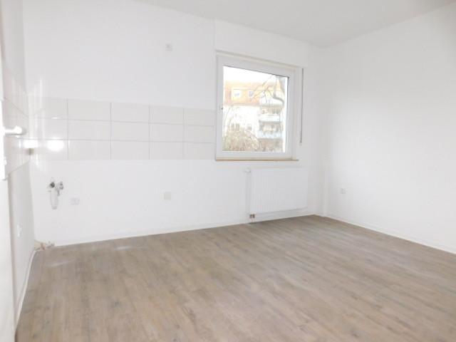 Etagenwohnung Krefeld Benrad - 2 Zimmer, 64 m&sup2;, 737&euro; | Angebot:24696744