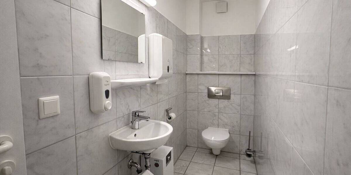 Gewerbeobjekt Krefeld Stadtmitte - 1 Zimmer, 495 m&sup2;, 4.653&euro; | Angebot:26786917