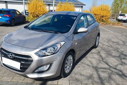 Hyundai i30 80.000 km 8.200 &euro; Tönisvorst 47918