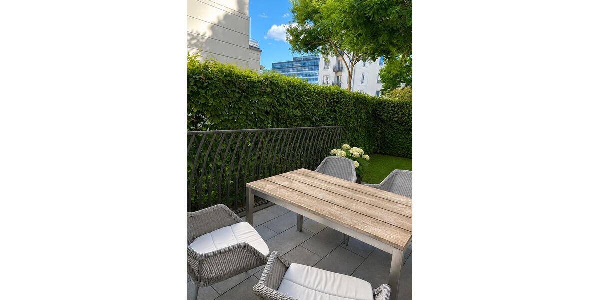 Etagenwohnung Düsseldorf Heerdt - 5 Zimmer, 198 m&sup2;, 1.500.000&euro; | Angebot:27109945