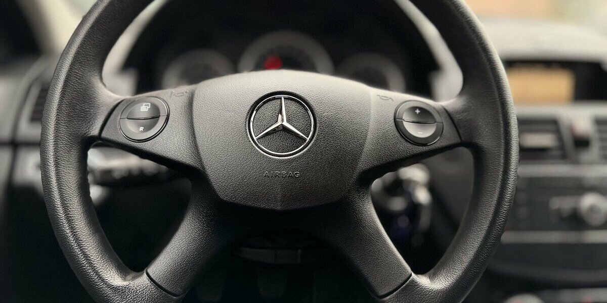 Mercedes-Benz C 180 T Kompressor / 50TKm / el. FH / 1. Hand 50.000 km 11.490 &euro; Mönchengladbach 41066