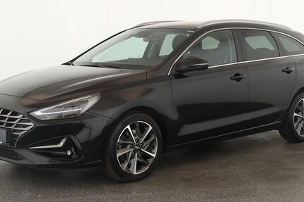 Hyundai i30 82.500 km 16.884 &euro; Neuss 41464
