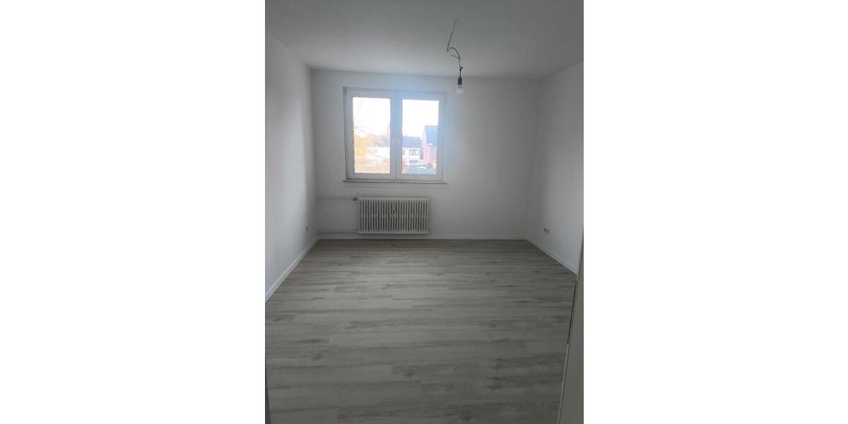 Etagenwohnung Duisburg Angerhausen - 3.5 Zimmer, 67 m&sup2;, 720&euro; | Angebot:26036534