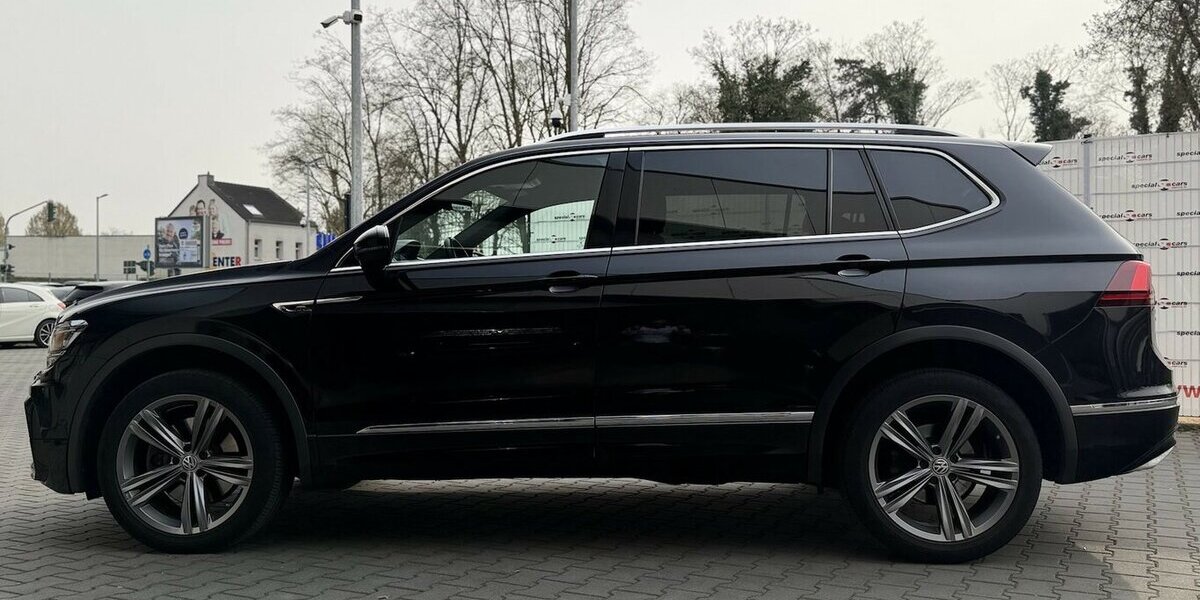 VW Tiguan Allspace R-LIne / 4Motion / Pano / Memory 99.000 km 33.490 &euro; Mönchengladbach 41066
