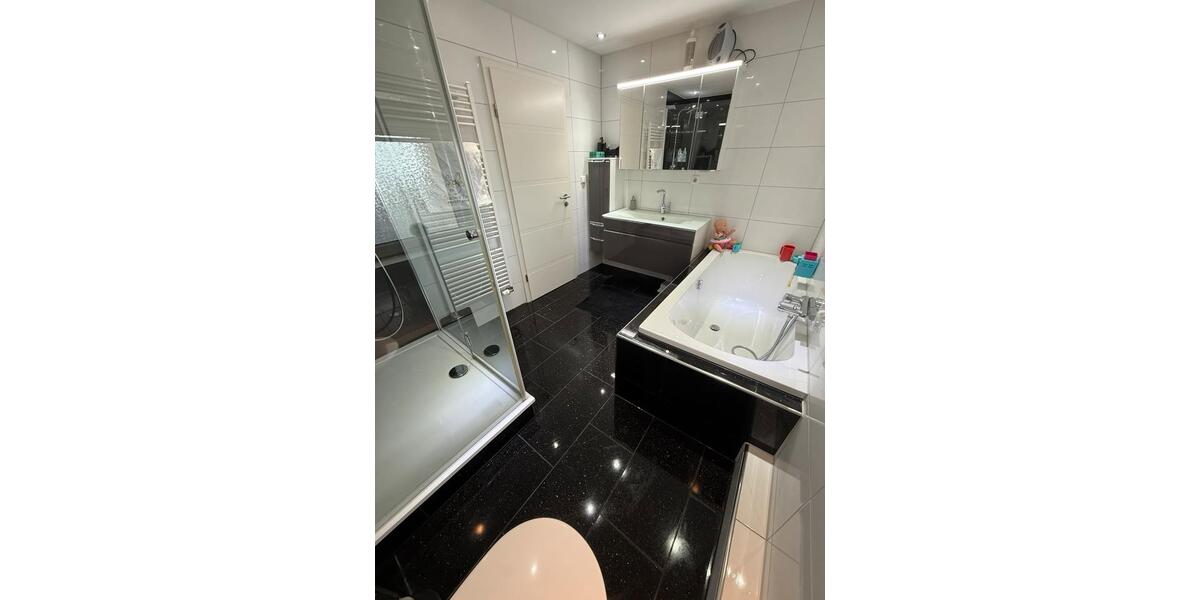 Maisonettenwohnung Nettetal - 4 Zimmer, 130 m&sup2;, 1.400&euro; | Angebot:26049830