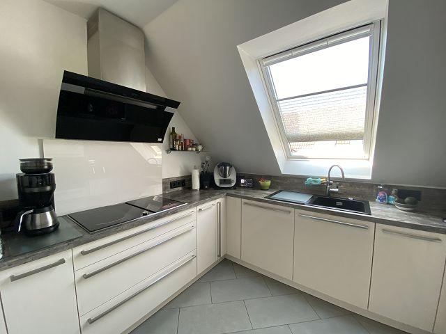 Dachgeschoßwohnung Moers Rheinkamp - 3 Zimmer, 89 m&sup2;, 288.000&euro; | Angebot:27068455