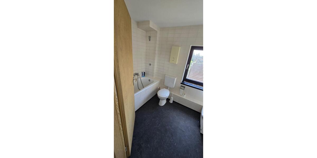Etagenwohnung Krefeld Dießem - 1 Zimmer, 50 m&sup2;, 650&euro; | Angebot:26397788