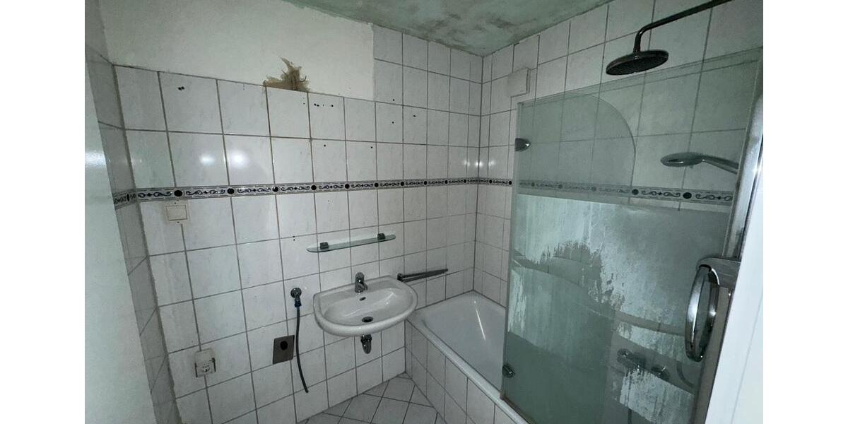 Etagenwohnung Duisburg Rheinhausen - 4 Zimmer, 97 m&sup2;, 830&euro; | Angebot:26564945