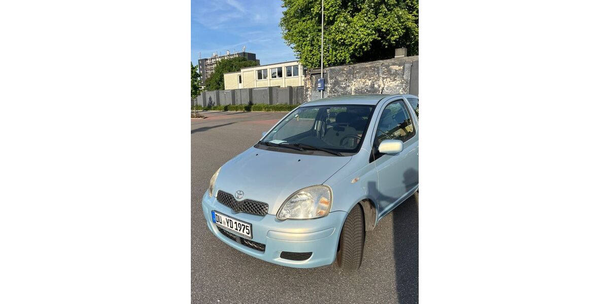 Toyota Yaris 179.000 km 2.500 &euro; Duisburg 47057