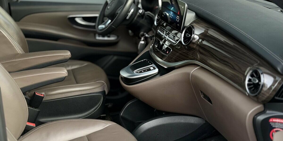 Mercedes-Benz V 300 d lang /4matic/ AMG / 8 Sitze/Pano/ El.tür 55.000 km 59.900 &euro; Mönchengladbach 41066