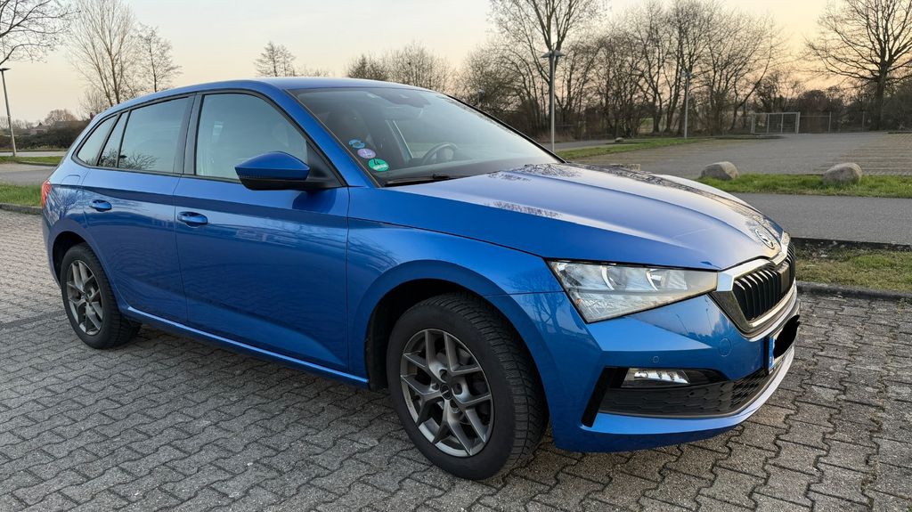 Skoda Scala 105.000 km 12.500 &euro; Mönchengladbach 41066