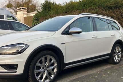 VW Golf 80.000 km 21.500 &euro; Neuss 41466