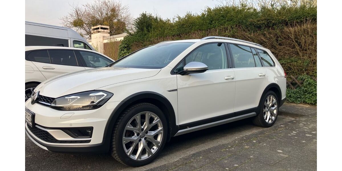VW Golf 80.000 km 21.500 &euro; Neuss 41466