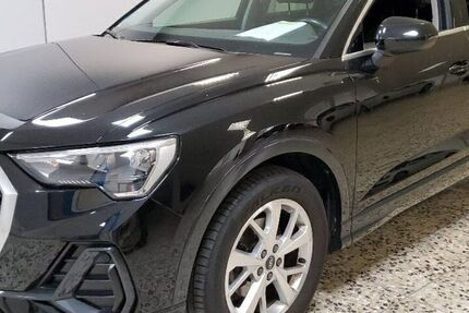 Audi Q3 73.245 km 29.950 &euro; Moenchengladbach 41063