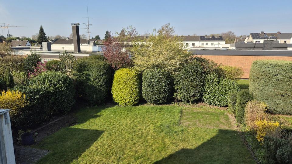 Doppelhaushälfte Kaarst - 6 Zimmer, 162 m&sup2;, 2.100&euro; | Angebot:25978039