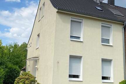 Haus Mönchengladbach Nord - 7 Zimmer, 122 m&sup2;, 289.000&euro; | Angebot:26071034