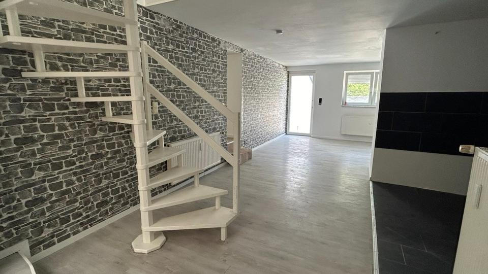 Maisonettenwohnung Grevenbroich Neuenhausen - 4 Zimmer, 123 m&sup2;, 950&euro; | Angebot:25961225