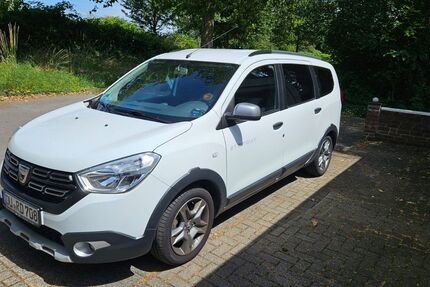 Dacia Lodgy 82.000 km 8.895 &euro; Duisburg 47228