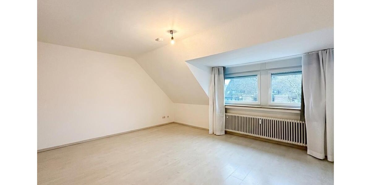 Dachgeschoßwohnung Krefeld Hülser Berg - 3 Zimmer, 57 m&sup2;, 800&euro; | Angebot:26365970