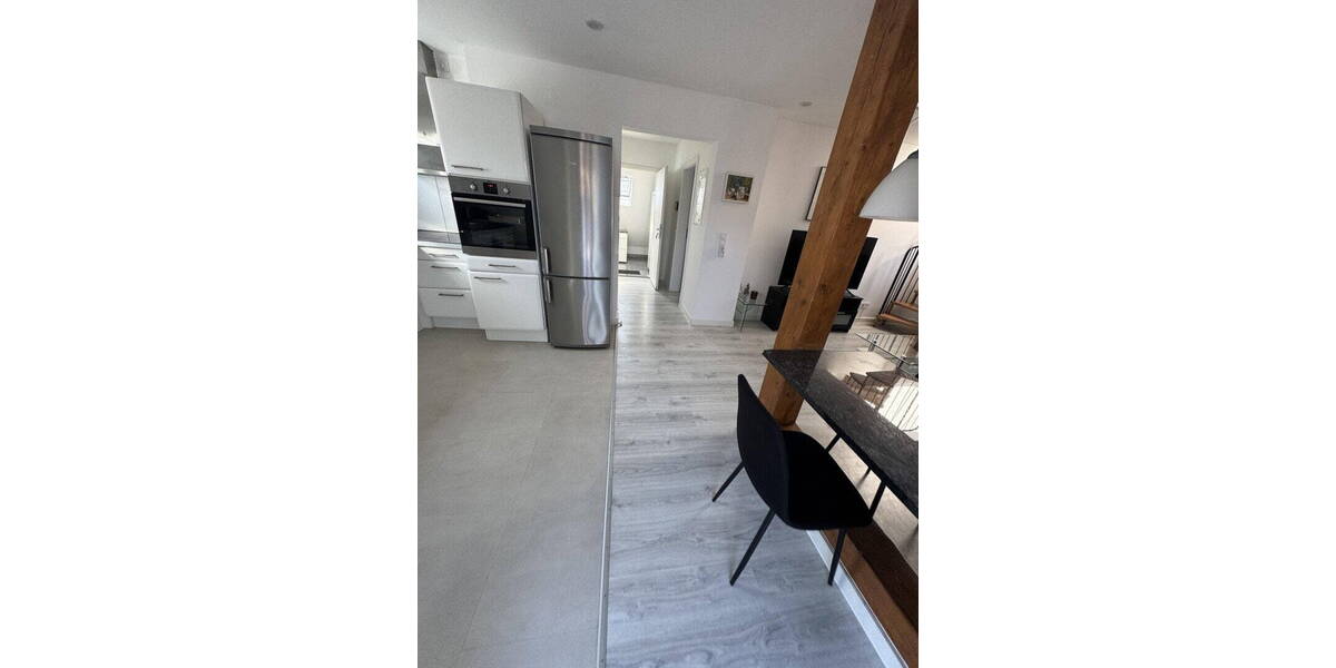 Etagenwohnung Düsseldorf Lohausen - 2 Zimmer, 80 m&sup2;, 1.400&euro; | Angebot:26511662
