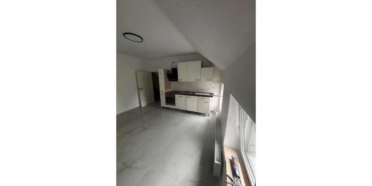 Dachgeschoßwohnung Mönchengladbach Süd - 2.5 Zimmer, 74 m&sup2;, 820&euro; | Angebot:26660538