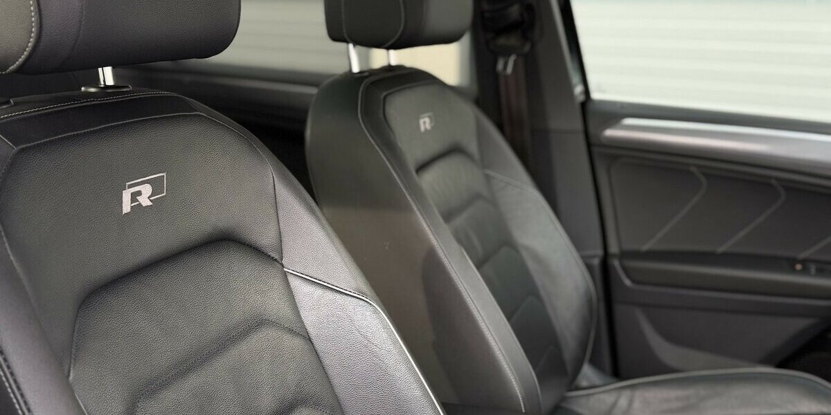 VW Tiguan Allspace R-LIne / 4Motion / Pano / Memory 99.000 km 33.490 &euro; Mönchengladbach 41066