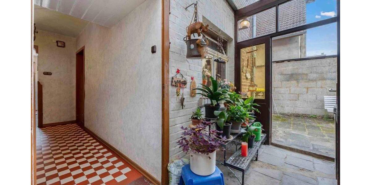 Doppelhaushälfte Bedburg Kirchherten - 3 Zimmer, 93 m&sup2;, 165.000&euro; | Angebot:25911389