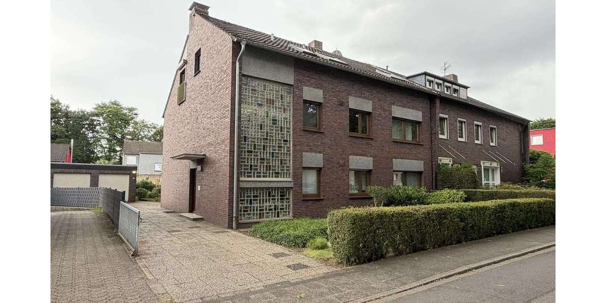 Einfamilienhaus Duisburg Essenberg - 10 Zimmer, 226 m&sup2;, 318.000&euro; | Angebot:26829290