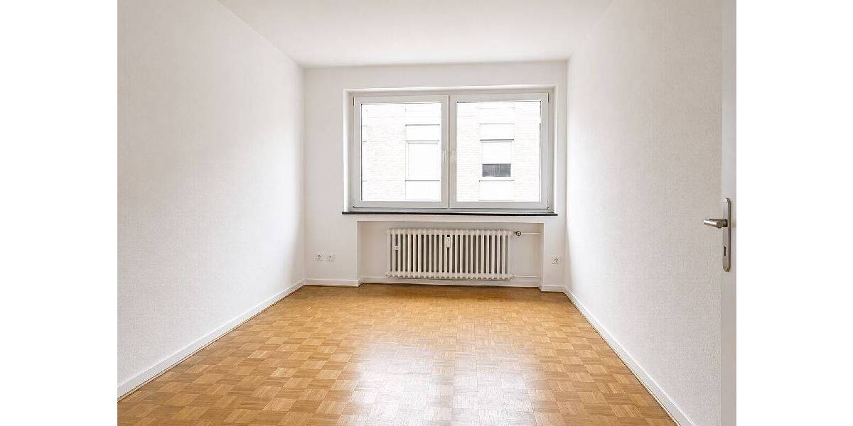 Etagenwohnung Krefeld Cracau - 3 Zimmer, 88 m&sup2;, 600&euro; | Angebot:26885797