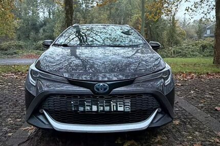 Toyota Corolla 65.000 km 18.500 &euro; Neuss 41472
