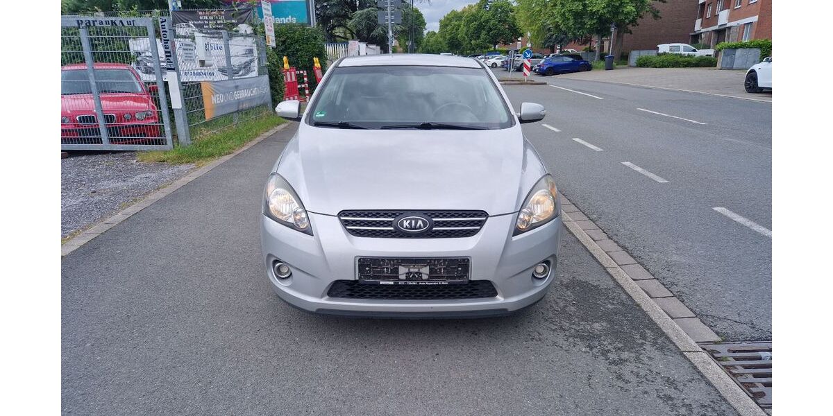 Kia ceed / Ceed 204.893 km 2.999 &euro; Düsseldorf 40549