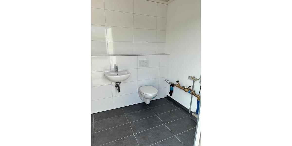 Gewerbeobjekt Moers Rheinkamp - 8&euro; | Angebot:25758649