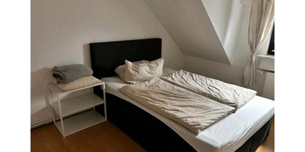 Maisonettenwohnung Moers Schwafheim - 4 Zimmer, 111 m&sup2;, 950&euro; | Angebot:25935339