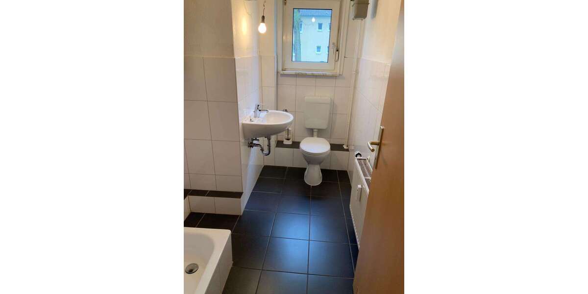 Etagenwohnung Duisburg Huckingen - 2 Zimmer, 51 m&sup2;, 479&euro; | Angebot:26098398