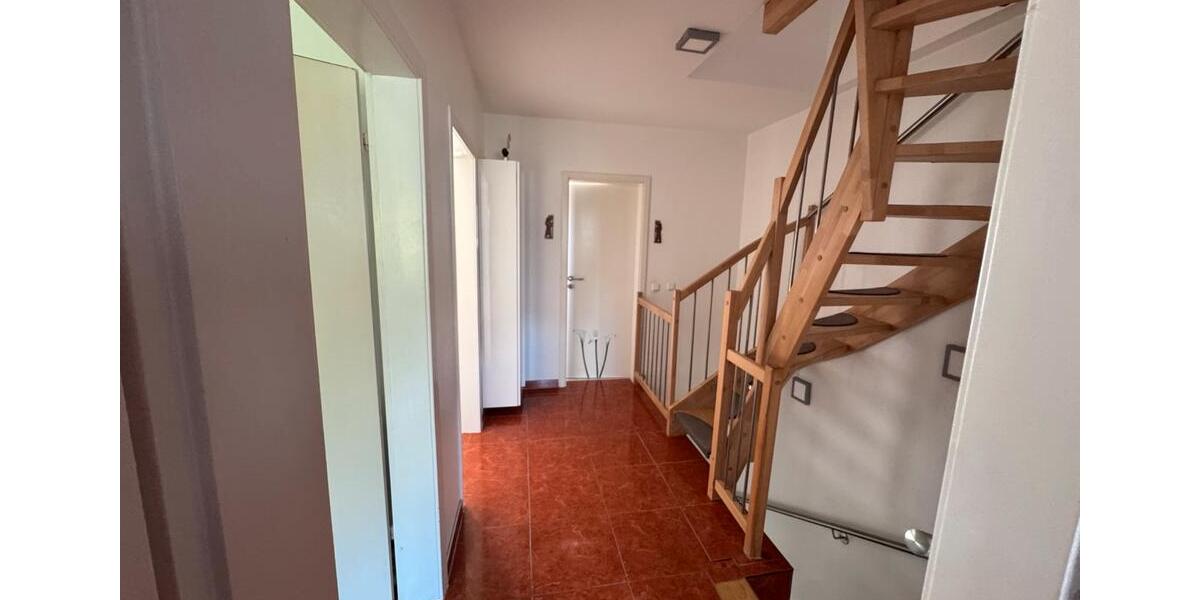 Einfamilienhaus Willich - 5 Zimmer, 4 m&sup2;, 2.800&euro; | Angebot:26645782