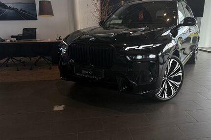 BMW X7 7.849 km 115.900 &euro; Duisburg 47119