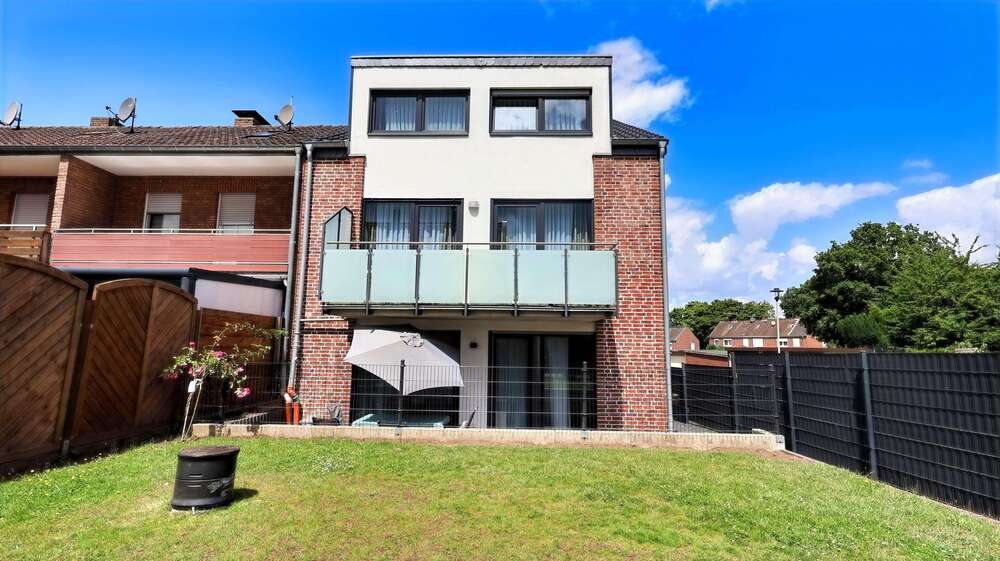 Einfamilienhaus Schwalmtal - 9 Zimmer, 215 m&sup2;, 649.500&euro; | Angebot:25455992