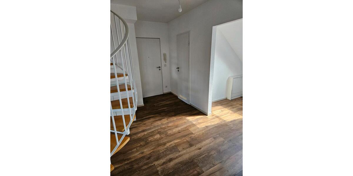 Maisonettenwohnung Mönchengladbach Süd - 2 Zimmer, 68 m&sup2;, 748&euro; | Angebot:26567433