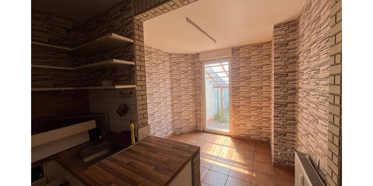 Etagenwohnung Mülheim an der Ruhr Styrum - 5 Zimmer, 111 m&sup2;, 170.000&euro; | Angebot:25747664