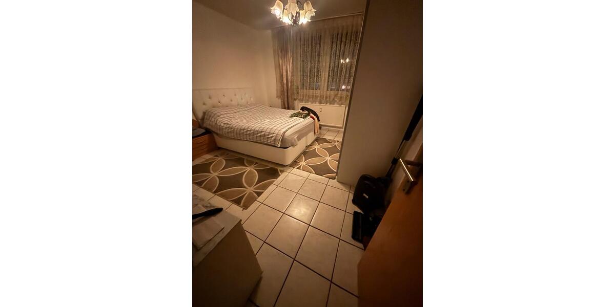 Etagenwohnung Neuss Erfttal - 4 Zimmer, 78 m&sup2;, 230.000&euro; | Angebot:25294024