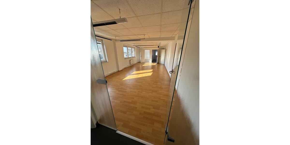 Gewerbeobjekt Korschenbroich - 2.700&euro; | Angebot:19838284