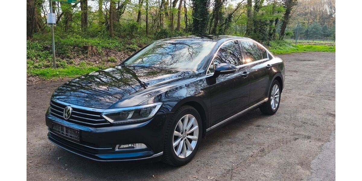 VW Passat 105.400 km 12.400 &euro; Nettetal 41334