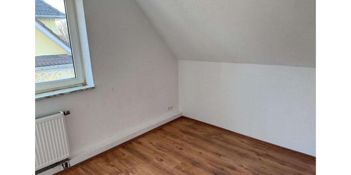 Dachgeschoßwohnung Duisburg Rheinhausen - 1 Zimmer, 50 m&sup2;, 625&euro; | Angebot:26682992