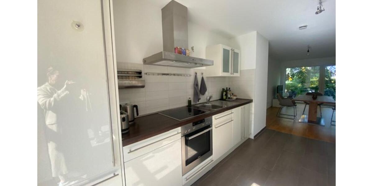 Doppelhaushälfte Düsseldorf Stadtbezirk 8 - 4 Zimmer, 150 m&sup2;, 3.400&euro; | Angebot:25868165