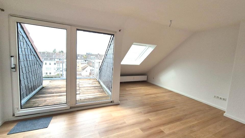 Dachgeschoßwohnung Krefeld - 2 Zimmer, 68 m&sup2;, 650&euro; | Angebot:25236454