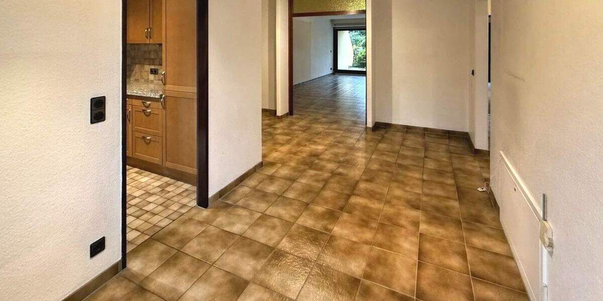Etagenwohnung Düsseldorf Benrath - 3 Zimmer, 98 m&sup2;, 389.000&euro; | Angebot:25686159