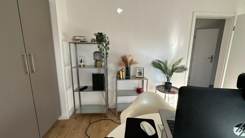 Dachgeschoßwohnung Korschenbroich - 2 Zimmer, 51 m&sup2;, 1.100&euro; | Angebot:25810571