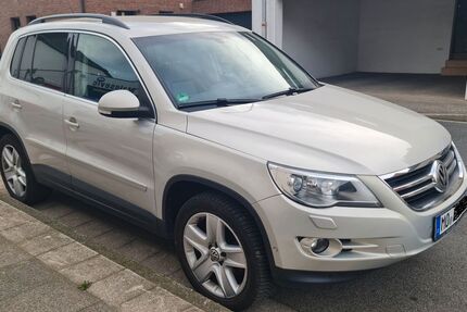 VW Tiguan 275.000 km 8.200 &euro; Moers 47443