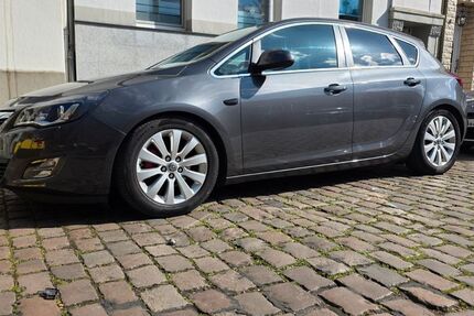 Opel Astra 135.500 km 4.899 &euro; Duisburg 47055